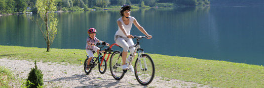 Mamma e bimbo in bici con Peruzzo